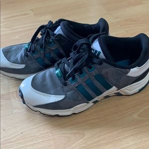 Good conditions, no box, 60% new